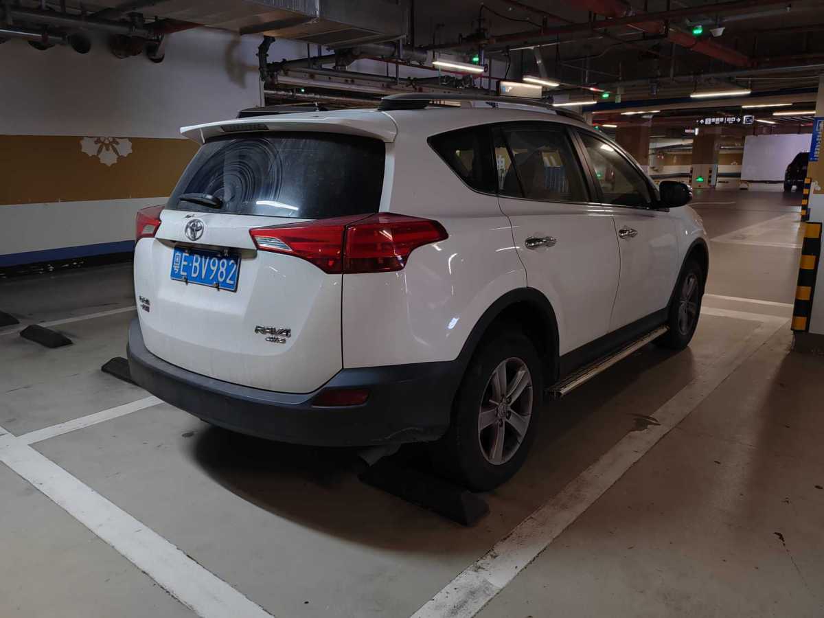 豐田 RAV4  2016款 榮放 2.0L CVT四驅新銳版圖片