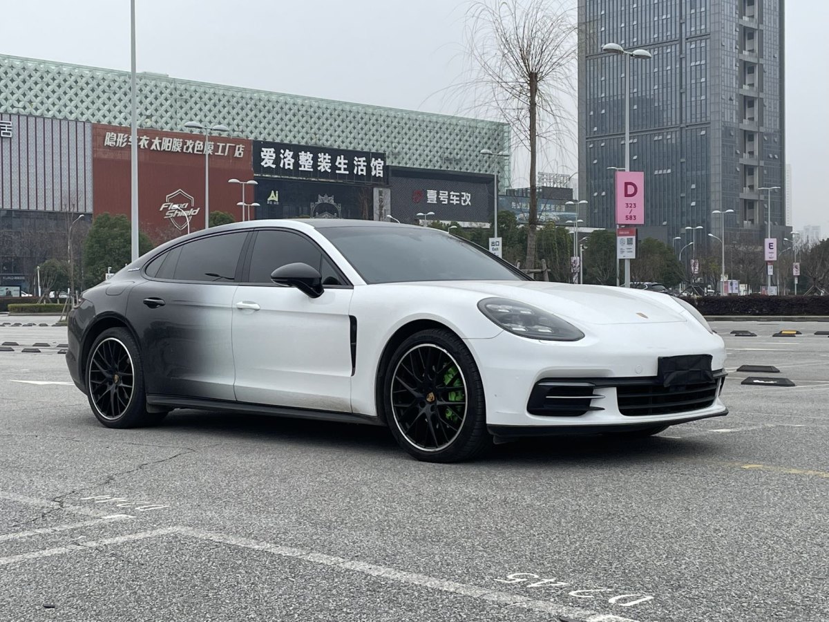 2018年1月保時捷 Panamera  2017款 Panamera 行政加長版 3.0T