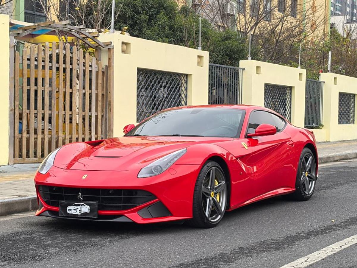 法拉利 F12berlinetta  2013款 6.3L 標(biāo)準(zhǔn)型圖片