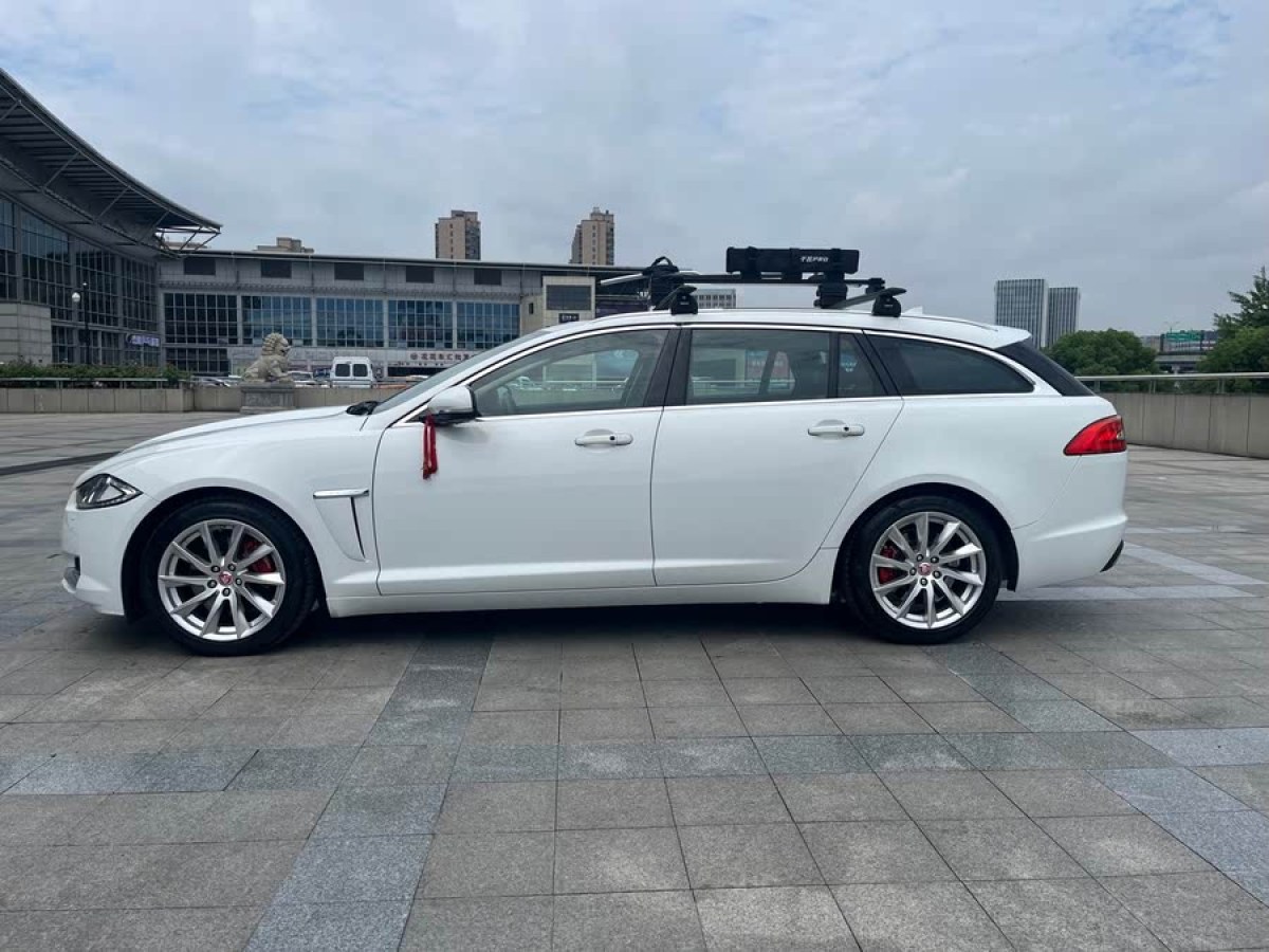 捷豹 XF  2015款 XF 2.0T Sportbrake 豪華版圖片