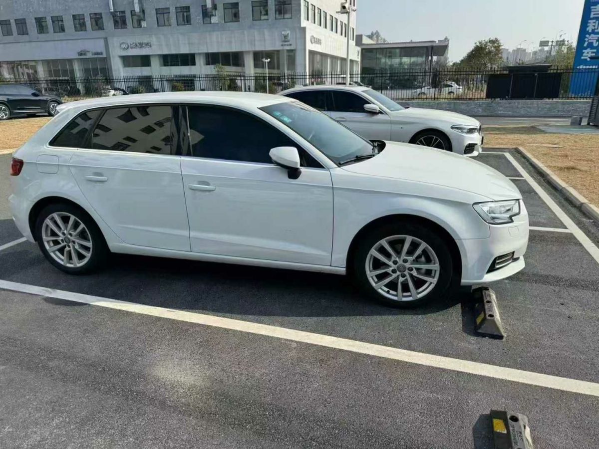 奧迪 奧迪A3  2019款 A3 35TFSI Limousine時尚型圖片