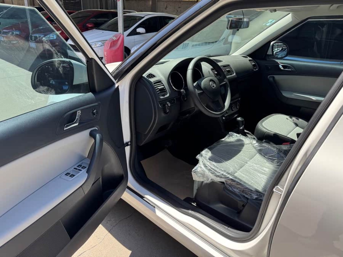 斯柯達(dá) Yeti  2016款 1.4TSI DSG前行版圖片