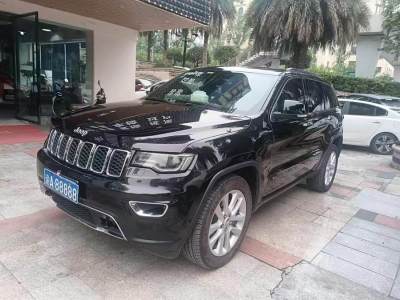 2018年12月 Jeep 大切諾基(進口) 3.0L 舒享導(dǎo)航版圖片