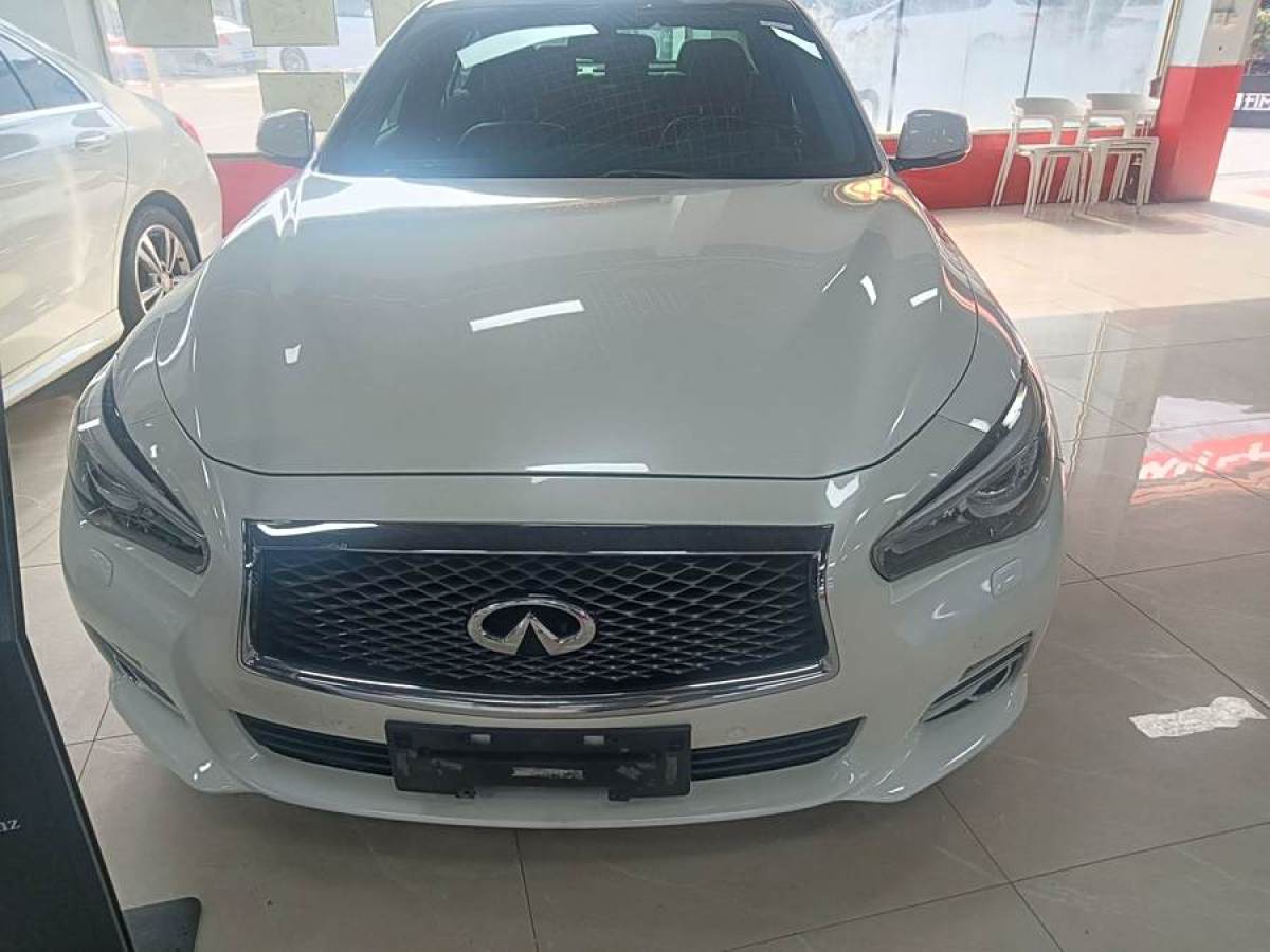 英菲尼迪 Q50L  2016款 2.0T 悅享版圖片