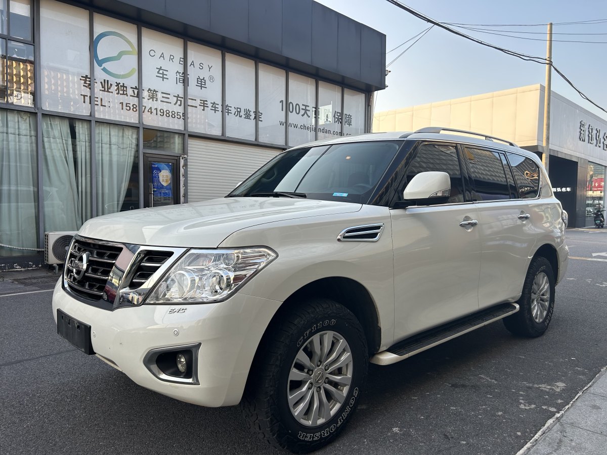 日產(chǎn) 途樂(lè)  2018款 4.0L 鉑金型圖片