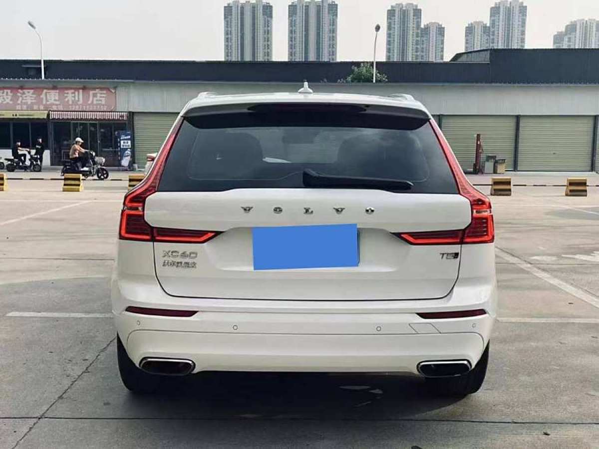 沃爾沃 XC60  2019款  T5 四驅(qū)智逸版 國(guó)VI圖片