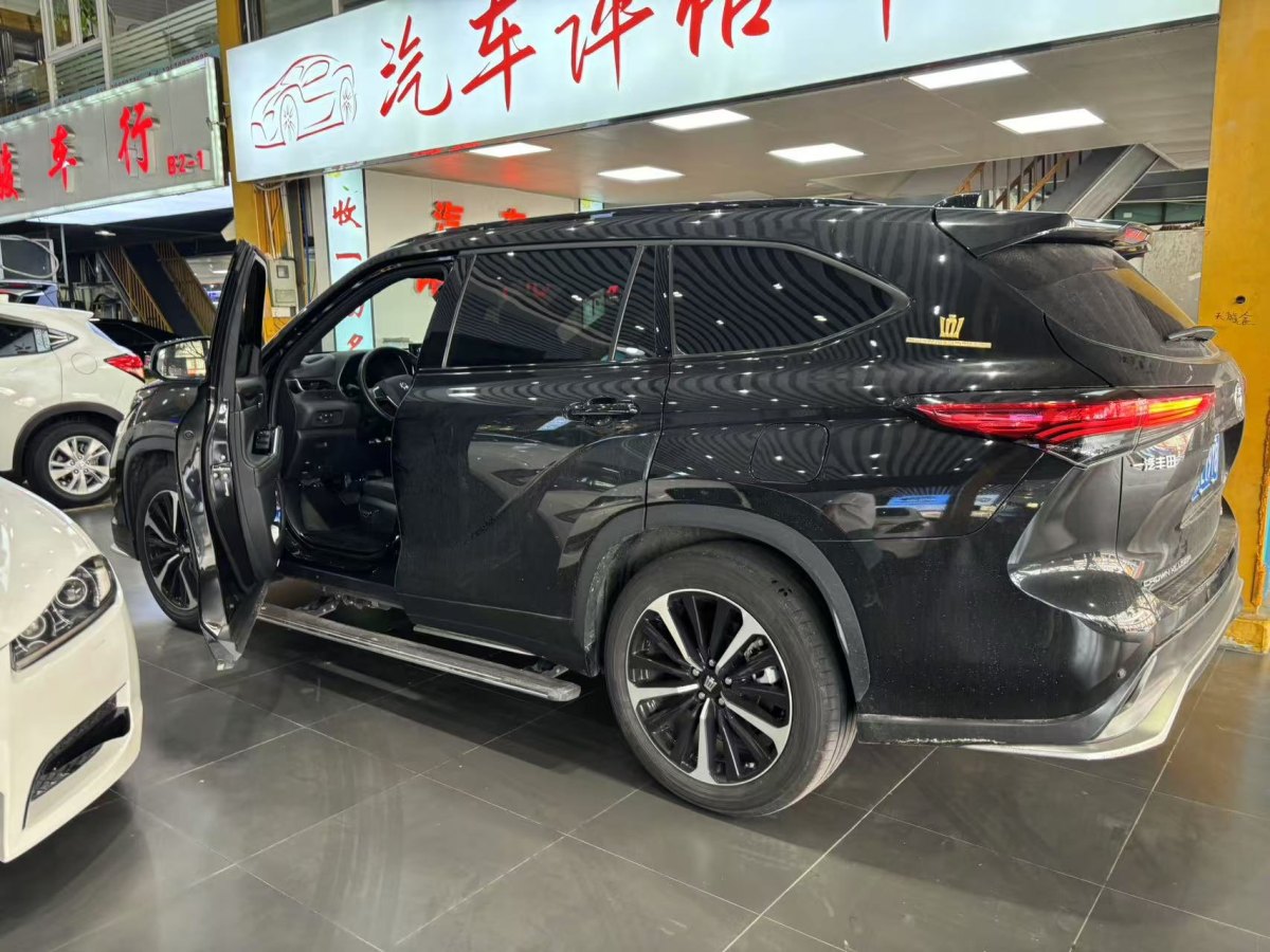 豐田 皇冠陸放  2021款 2.5L HEV四驅(qū)尊貴版圖片