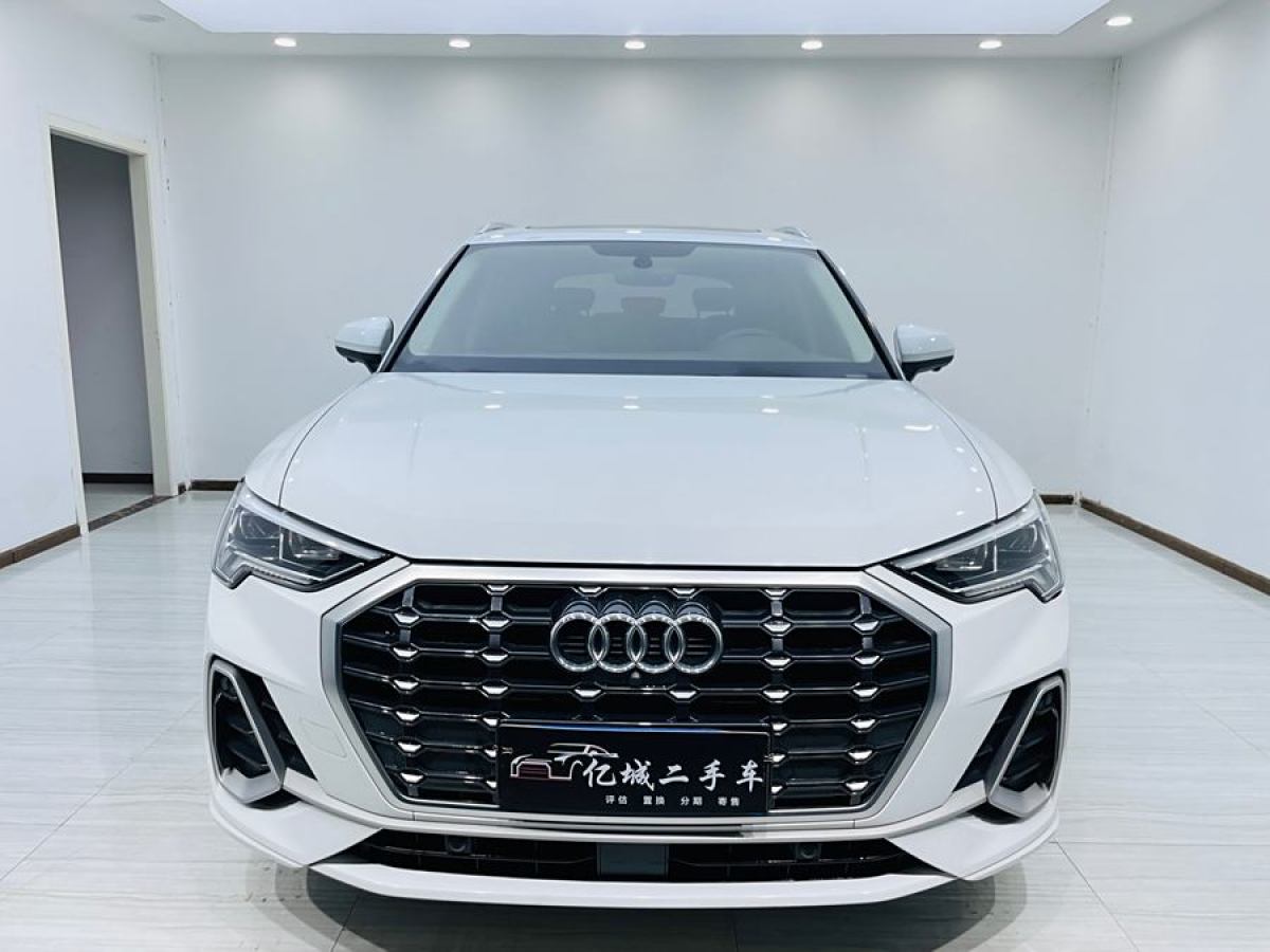 奧迪 奧迪Q3  2020款 35 TFSI 時(shí)尚動(dòng)感型圖片