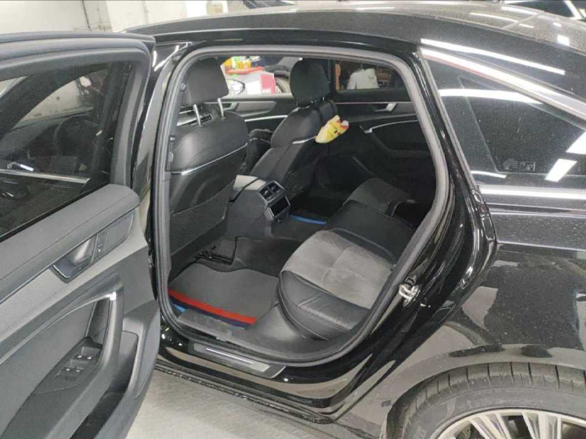 奧迪 奧迪A6L  2021款 45 TFSI quattro 臻選動(dòng)感型圖片