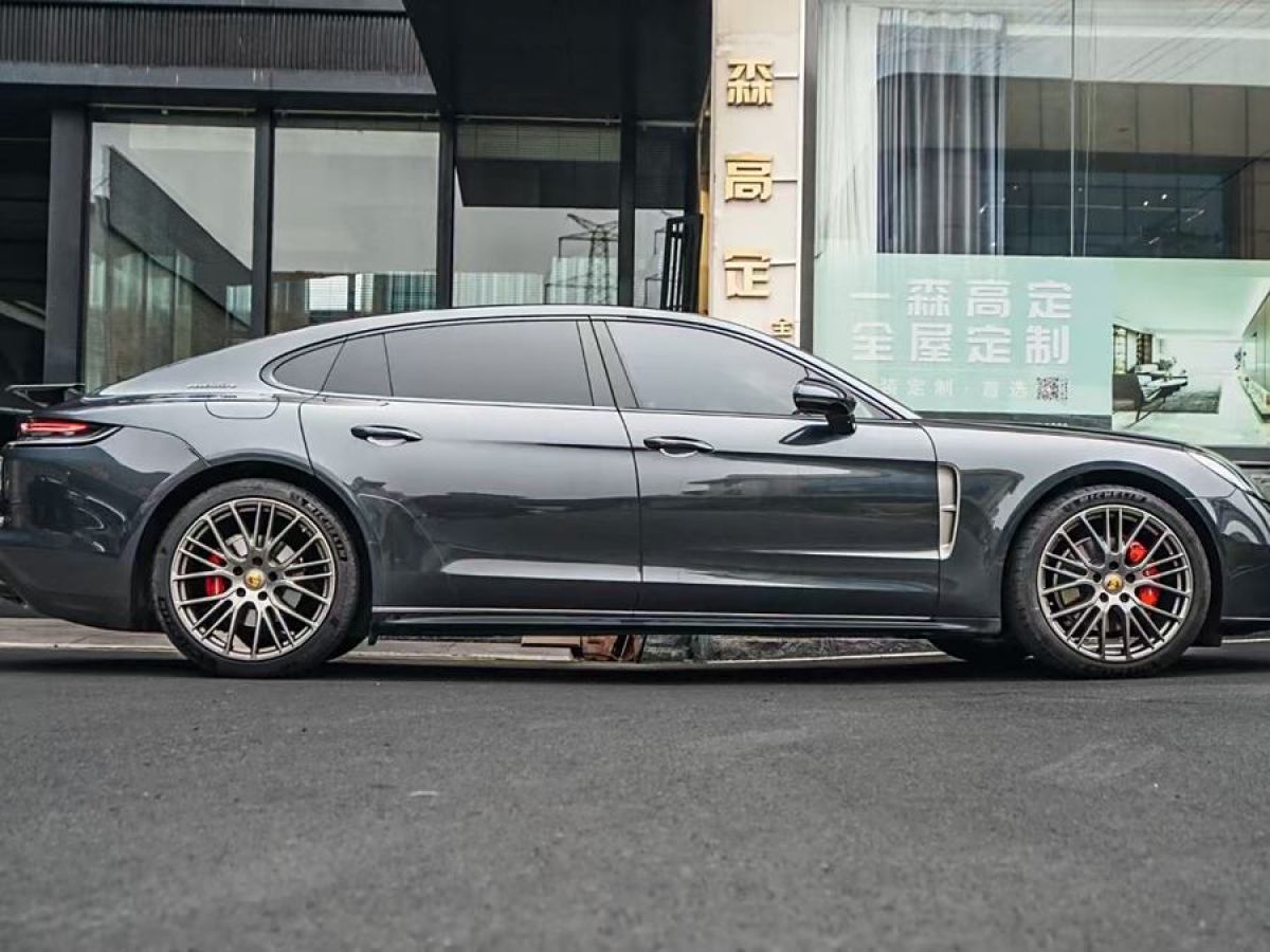 保時(shí)捷 Panamera  2023款 改款 Panamera 4 行政加長鉑金版 2.9T圖片