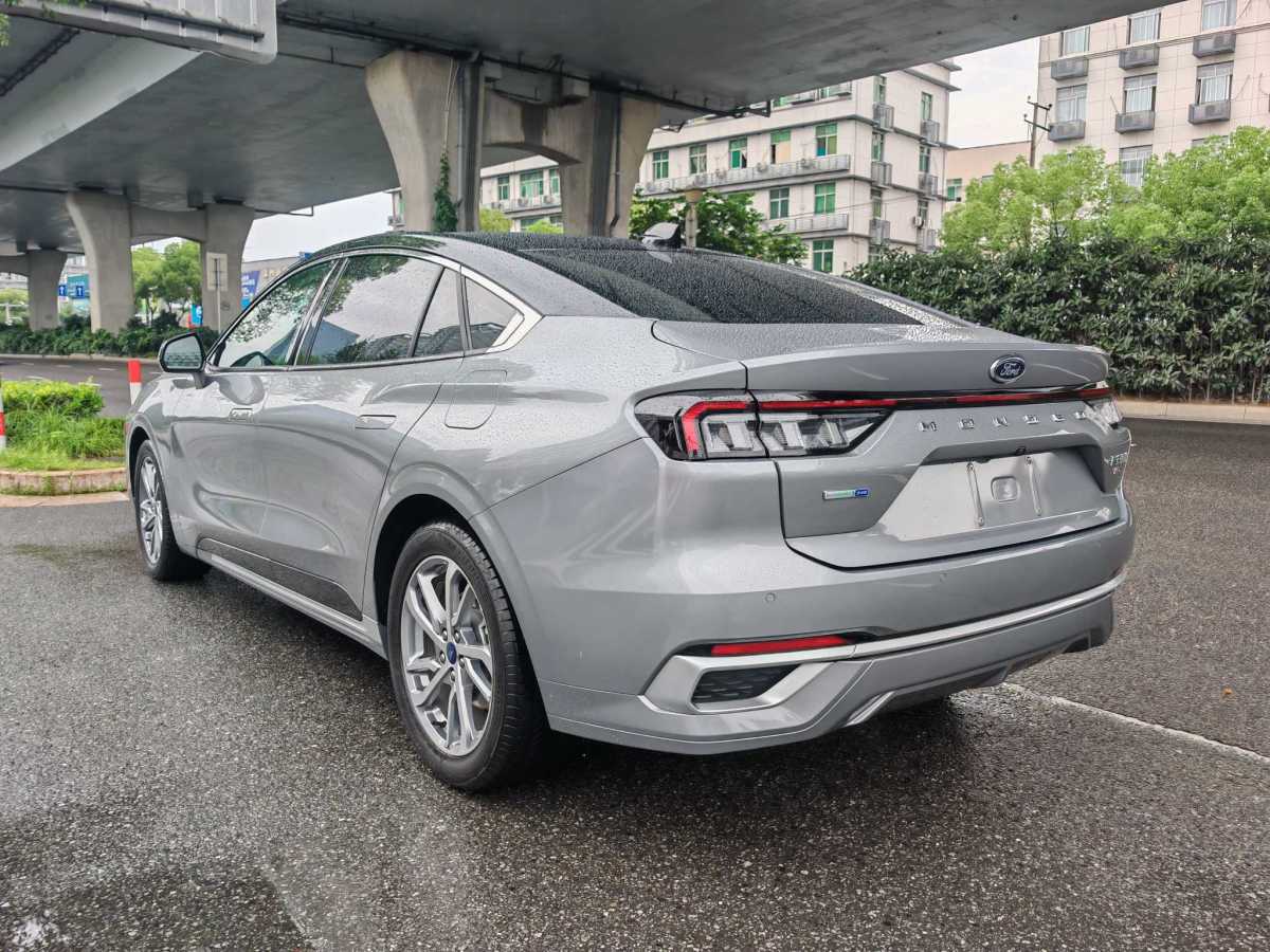 福特 蒙迪歐  2022款 改款 EcoBoost 245 時(shí)尚型圖片