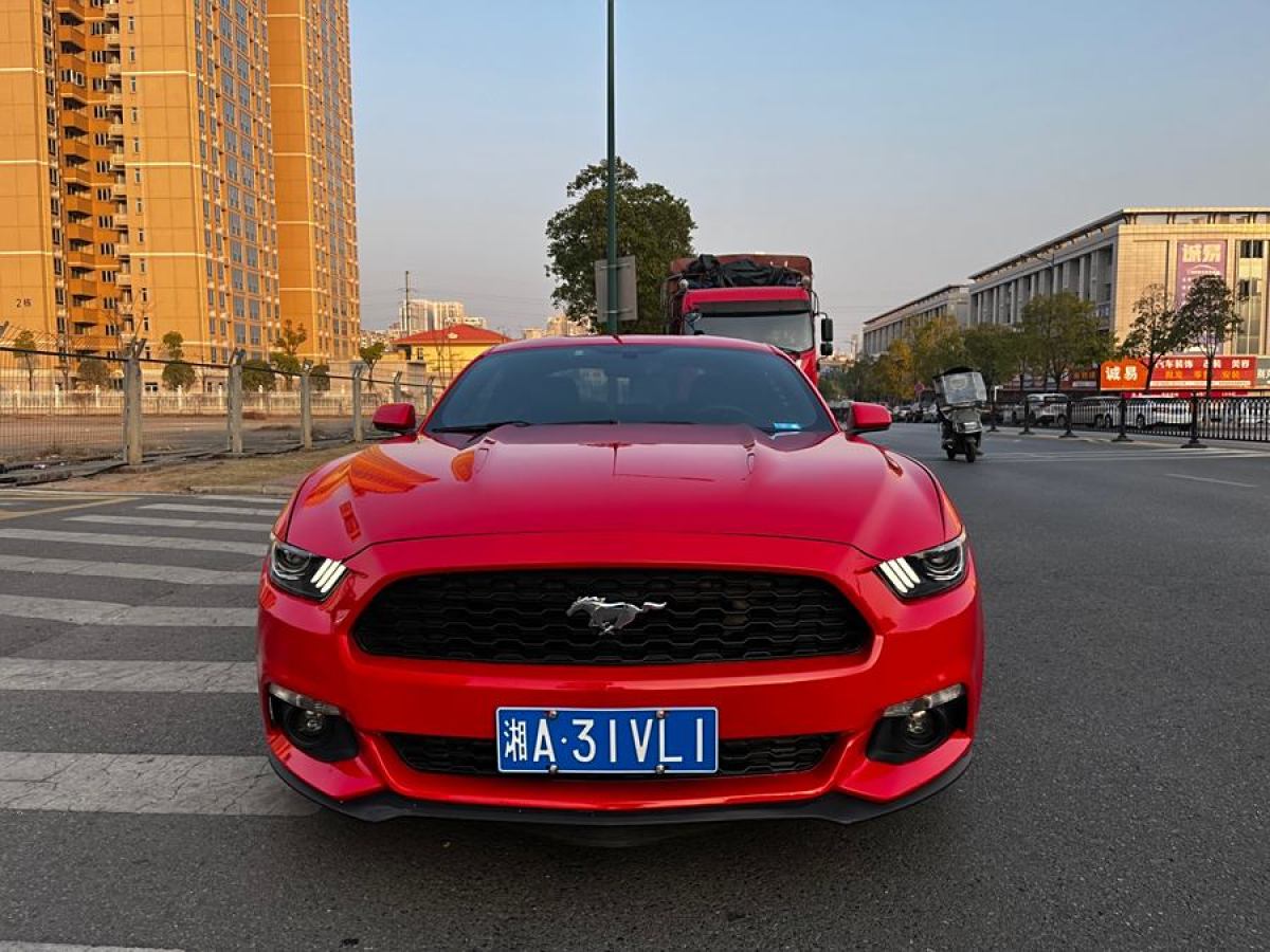 福特 Mustang  2015款 2.3T 運(yùn)動(dòng)版圖片