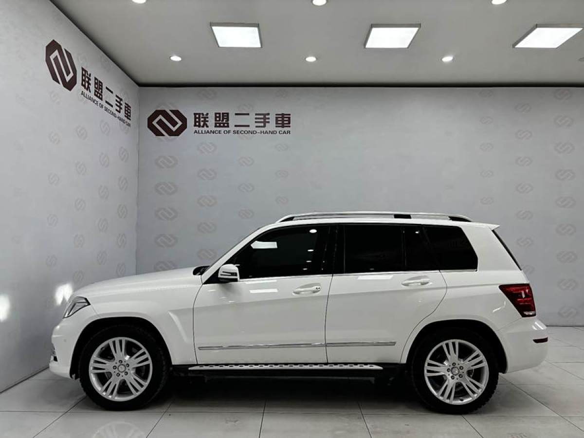 奔馳 奔馳GLK級(jí)  2015款 GLK 260 4MATIC 動(dòng)感型 極致版圖片