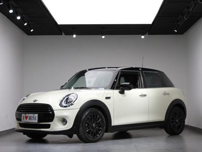 2020年11月 MINI MINI 1.5T COOPER 經(jīng)典派 五門版圖片