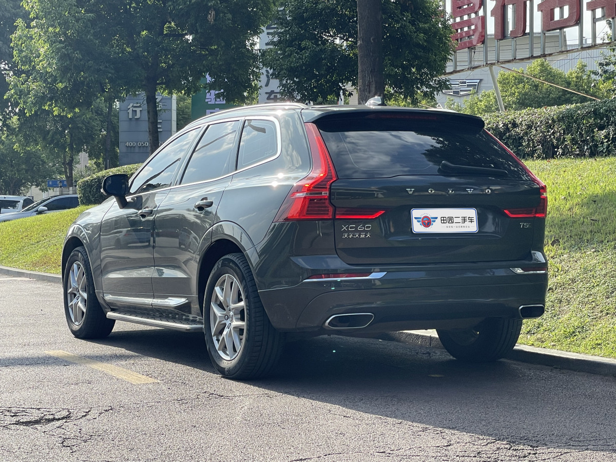 沃爾沃 XC60  2021款 T5 四驅(qū)智逸豪華版圖片