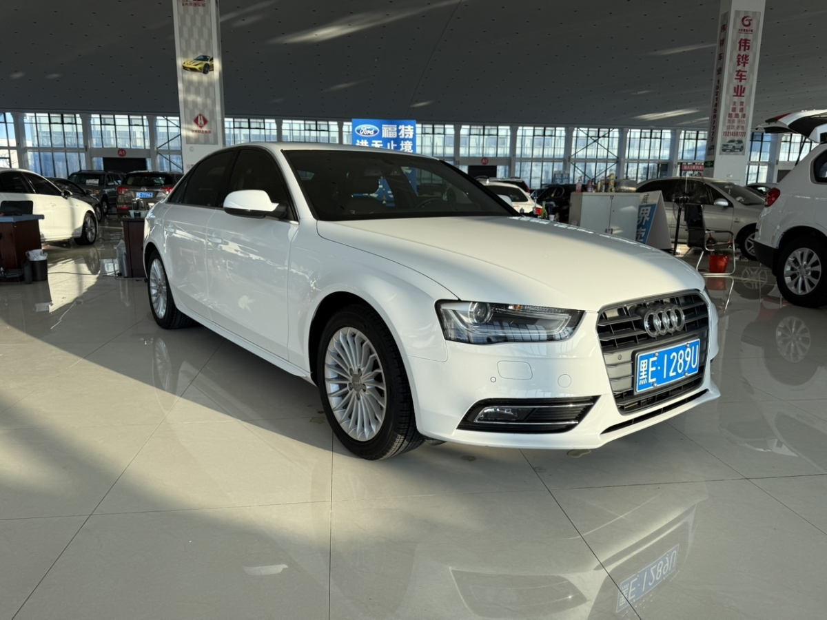 奧迪 奧迪A4L  2015款 35 TFSI 自動(dòng)舒適型圖片