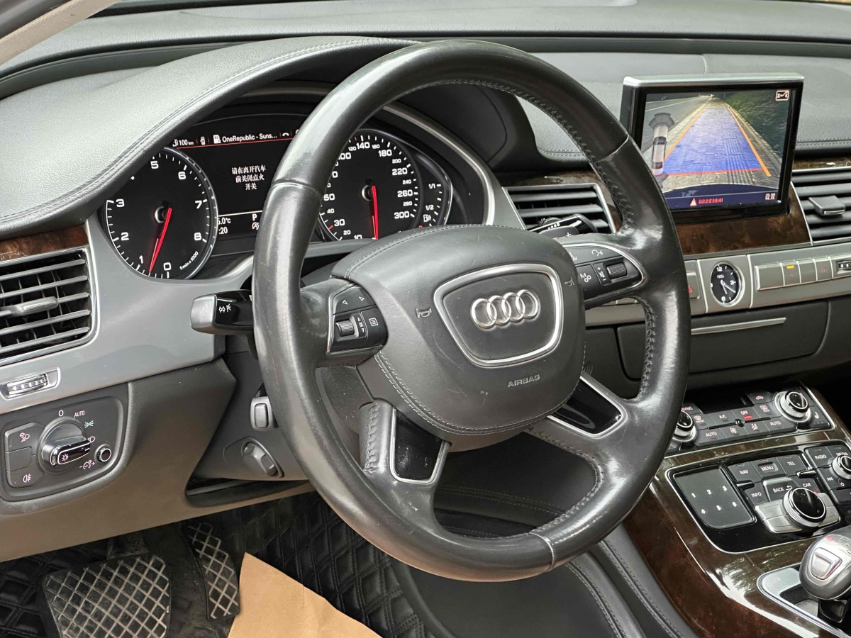 奧迪 奧迪A8  2014款 A8L 45 TFSI quattro豪華型圖片