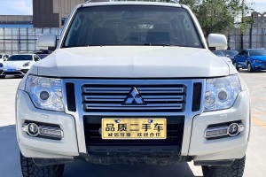 帕杰羅 三菱 3.0L 自動標(biāo)準(zhǔn)版