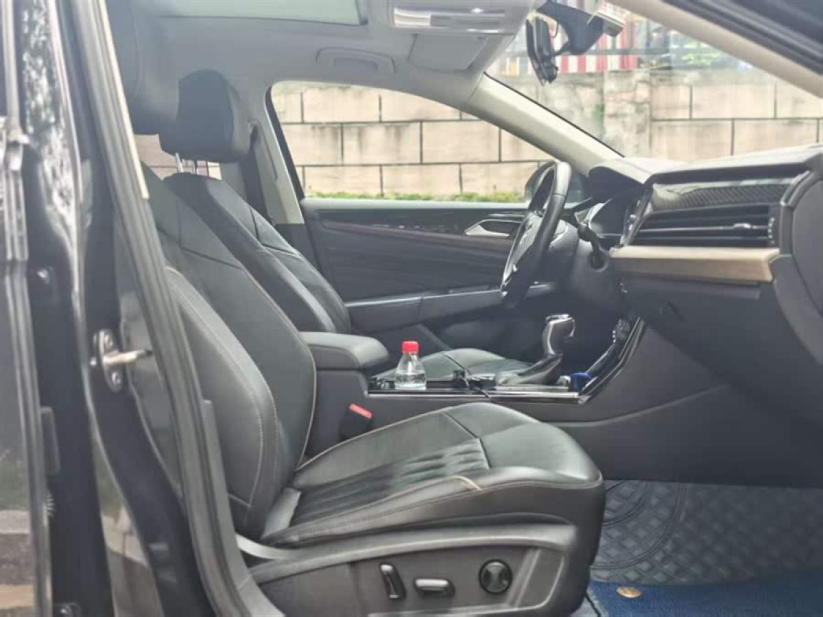 大眾 帕薩特  2020款 330TSI 豪華版 國V圖片