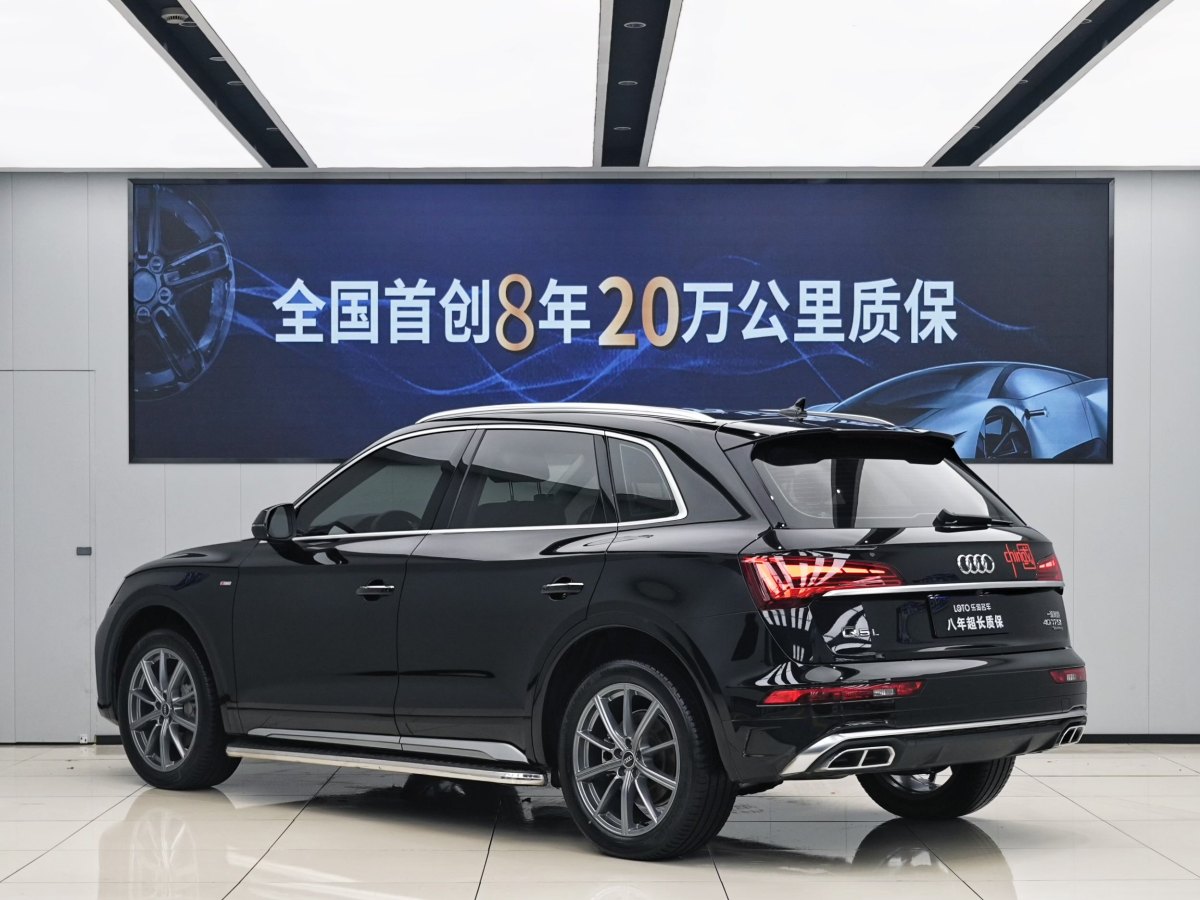 2022年1月奧迪 奧迪Q5L  2022款 40T 時(shí)尚動(dòng)感型