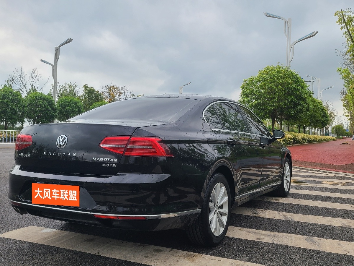 大眾 邁騰  2018款 330TSI DSG 領(lǐng)先型圖片