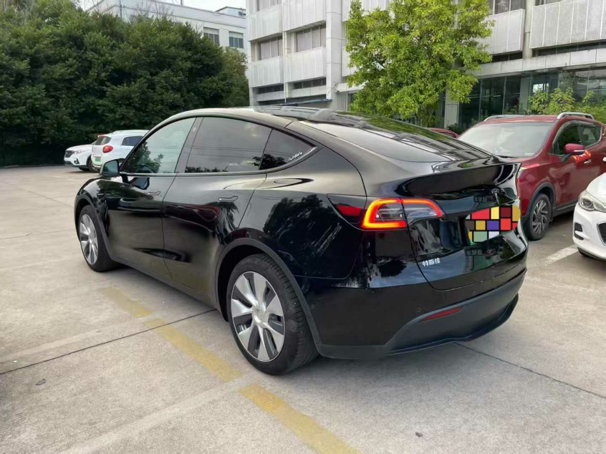 特斯拉 Model S  2023款 三電機(jī)全輪驅(qū)動 Plaid版圖片