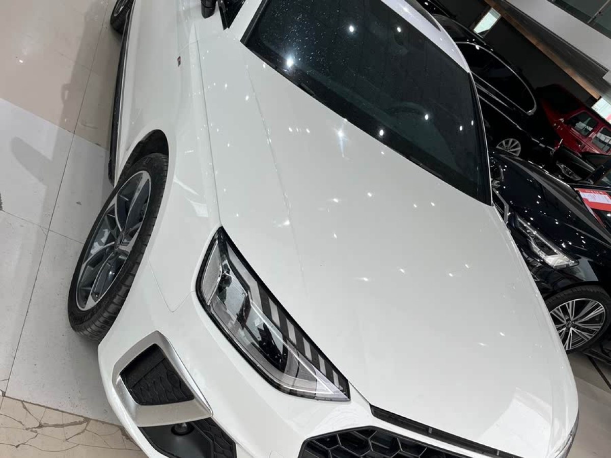 奧迪 奧迪A4L  2023款 40 TFSI 豪華動(dòng)感型圖片