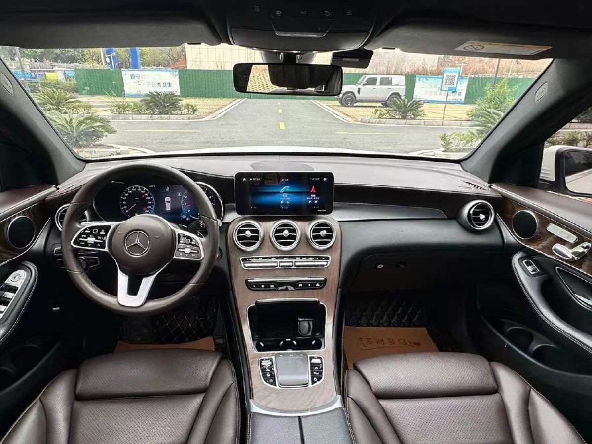 奔馳 奔馳GLC  2025款 改款 GLC 260 L 4MATIC 豪華型圖片