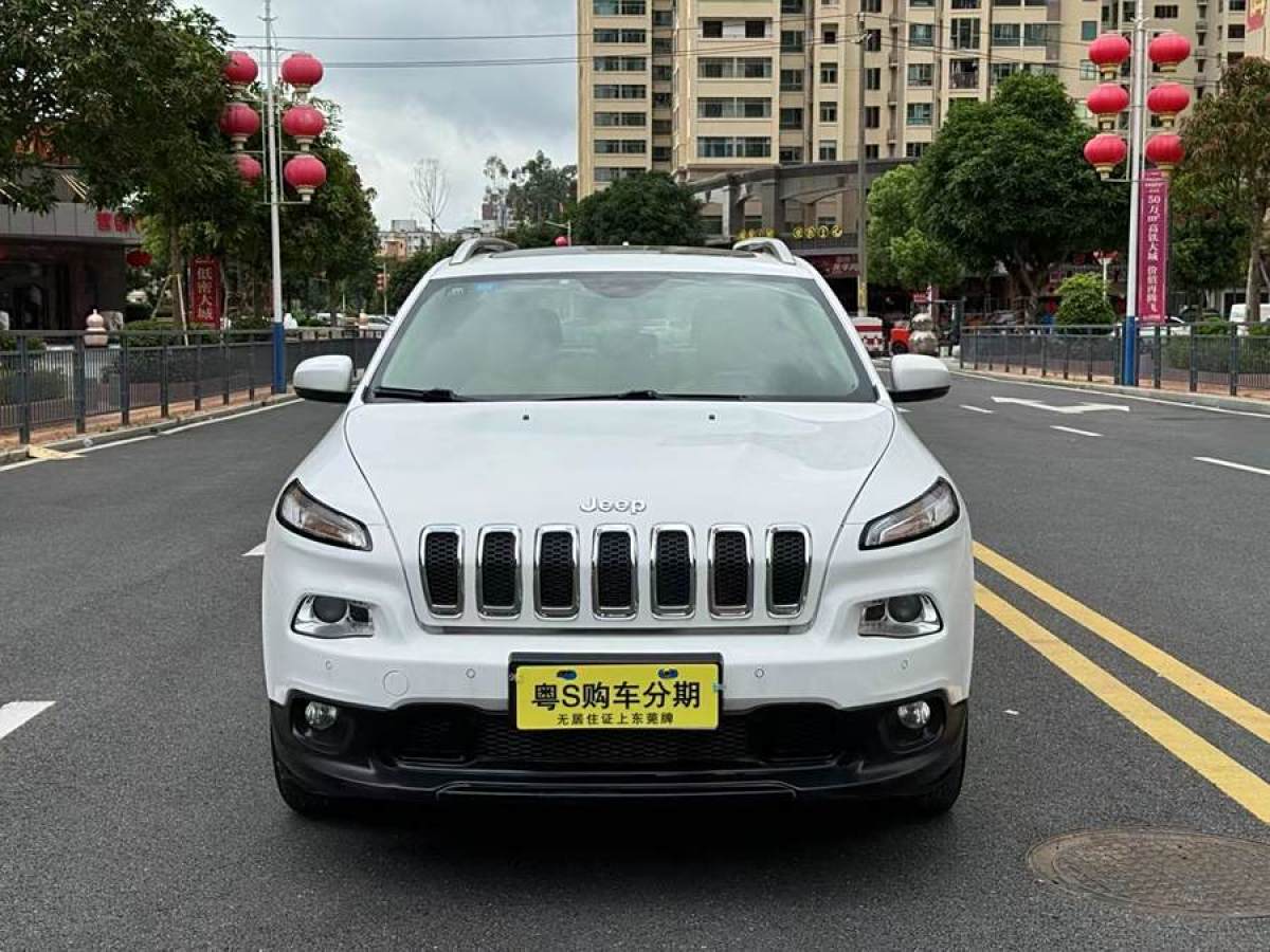 Jeep 自由光  2016款 2.0L 領(lǐng)先版圖片