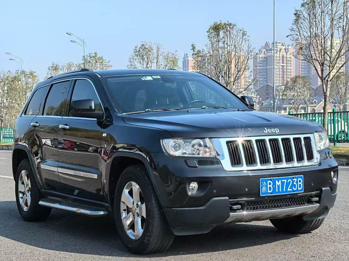 Jeep 大切諾基  2011款 改款 3.6L 經(jīng)典版圖片