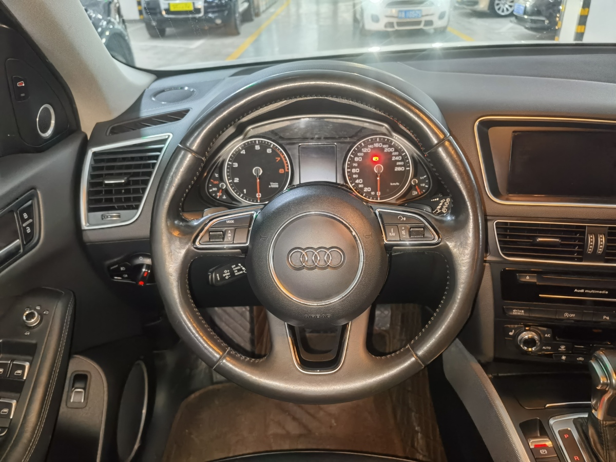 奧迪 奧迪Q5  2013款 45 TFSI quattro 運(yùn)動型圖片