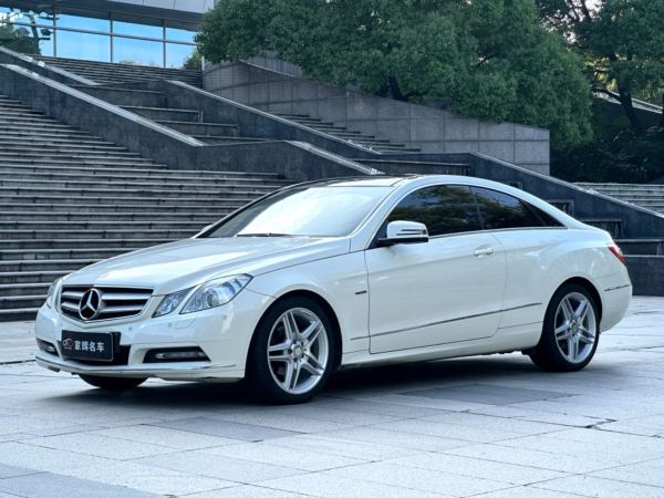 奔驰 奔驰E级  2011款 E 260 CGI Coupe