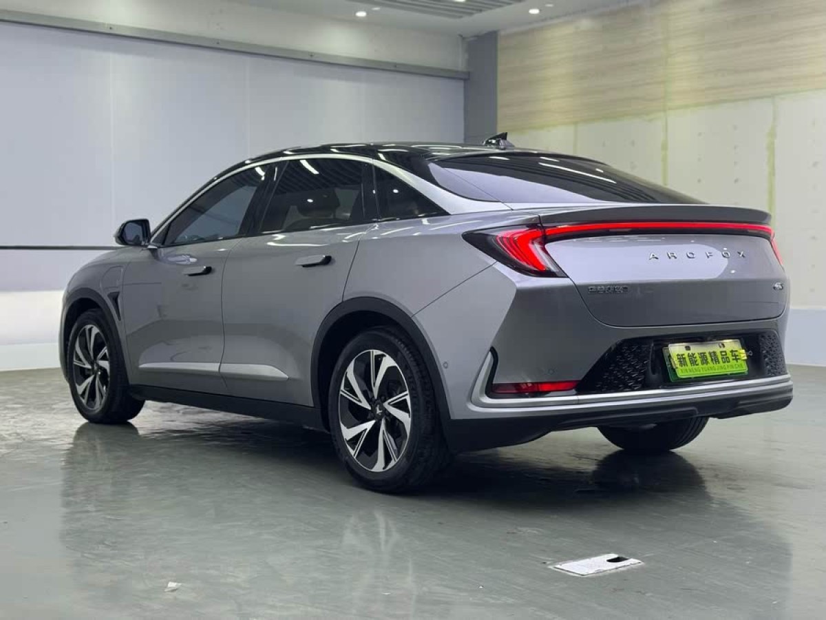 極狐 極狐 阿爾法S(ARCFOX αS)  2022款 708S 160kW圖片