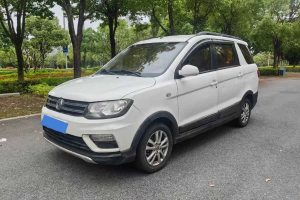370 東風風光 1.5L 手動尊享型 7座