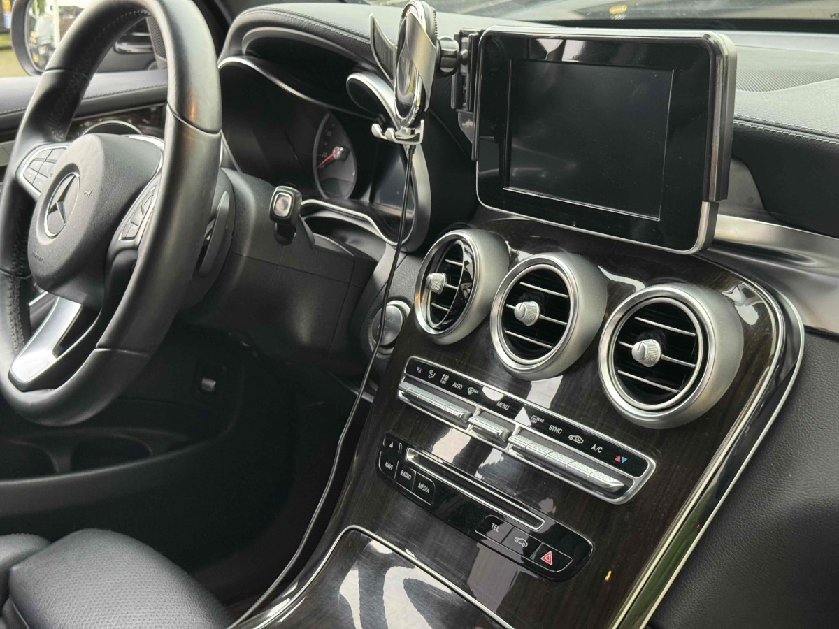 奔馳 奔馳GLC  2017款 GLC 260 4MATIC 動感型圖片