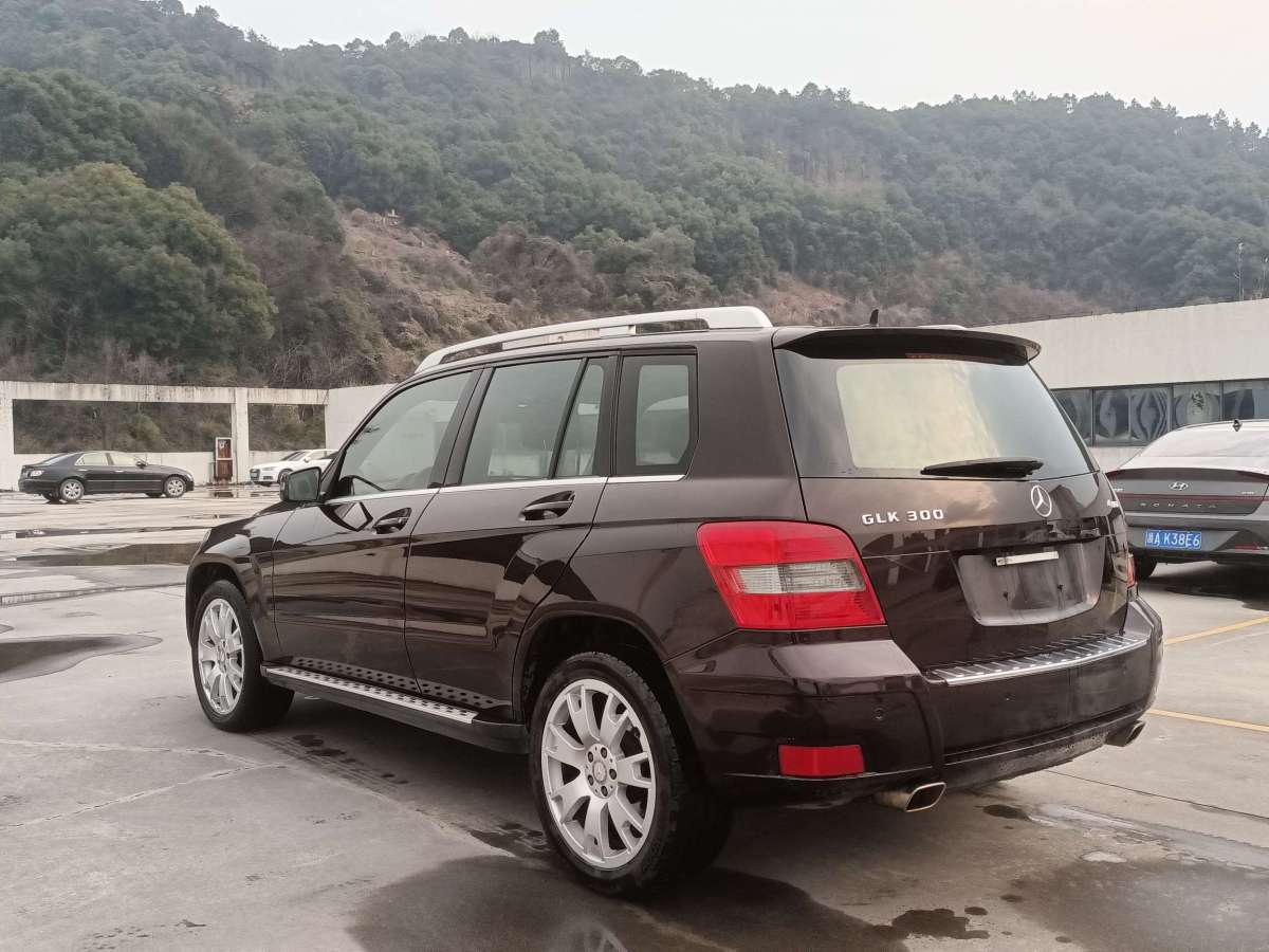 奔驰 奔驰glk级 2011款 glk 300 4matic 动感型图片