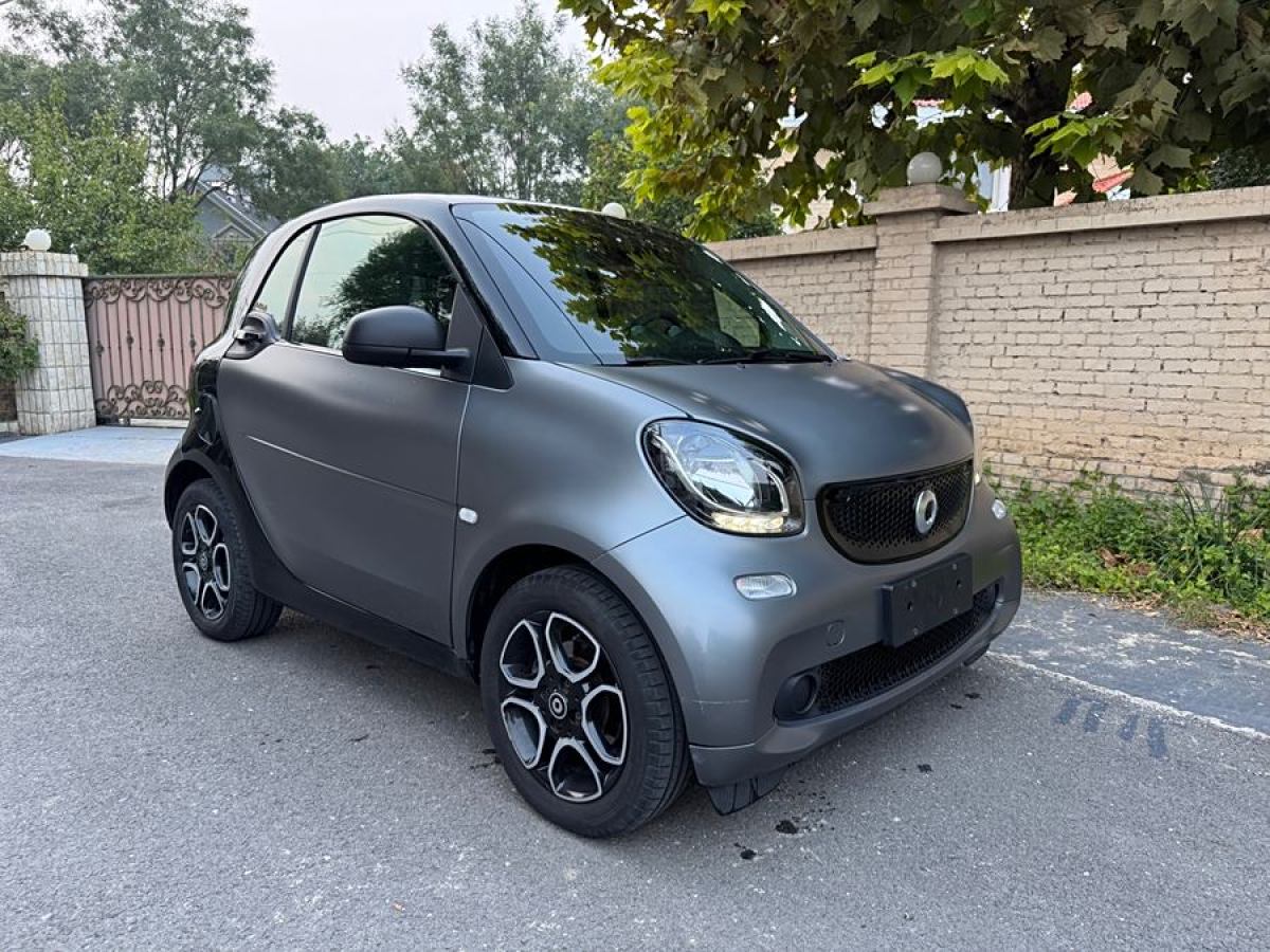 2019年9月smart fortwo  2019款 0.9T 66千瓦硬頂風(fēng)擎版 國(guó)VI