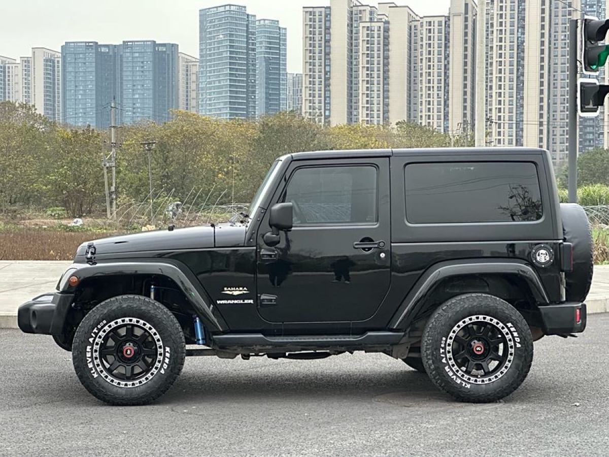 Jeep 牧馬人  2013款 3.6L Sahara 兩門版圖片