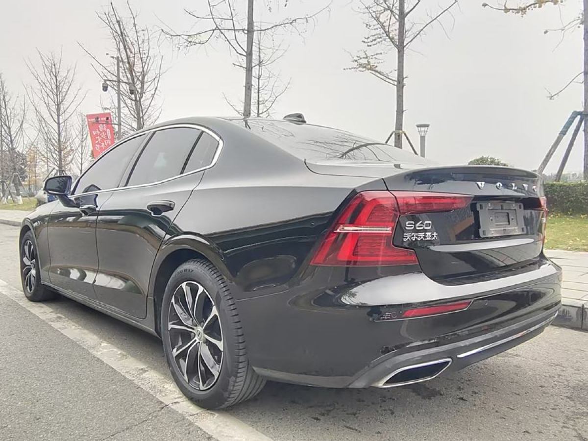 沃爾沃 S60L  2020款 T4 智逸豪華版圖片