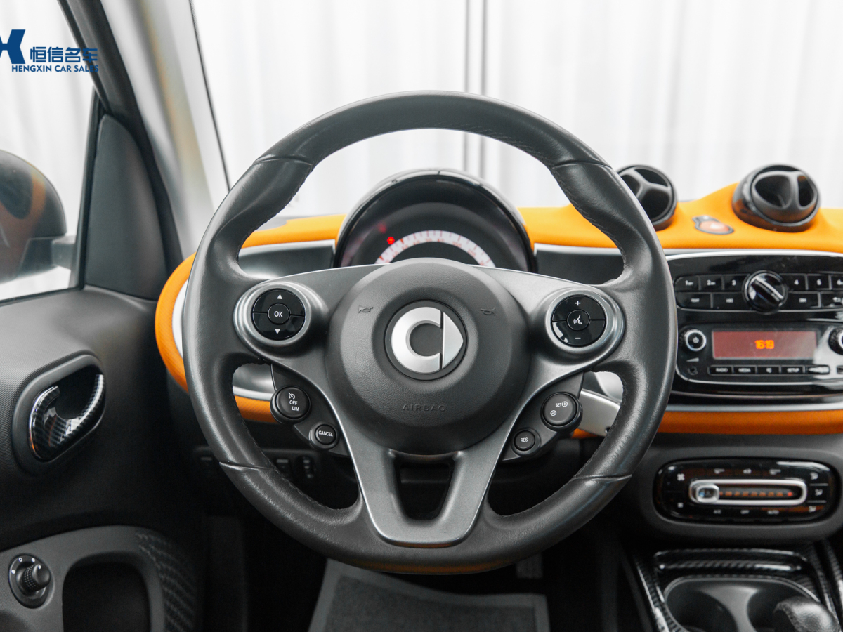 smart fortwo  2015款 1.0L 52千瓦硬頂激情版圖片