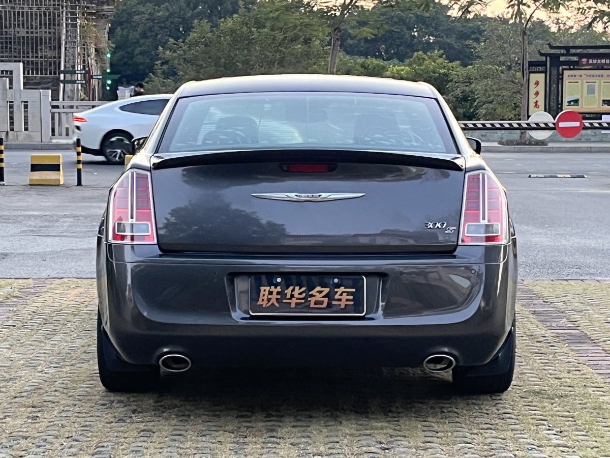 克萊斯勒 300C  2013款 3.6L S鋒尚版圖片