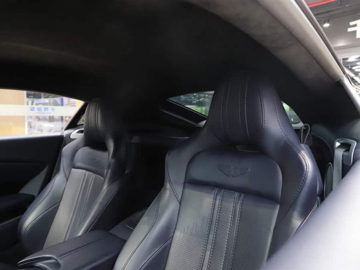 阿斯頓·馬丁 V8 Vantage  2020款 4.0T V8 Coupe圖片