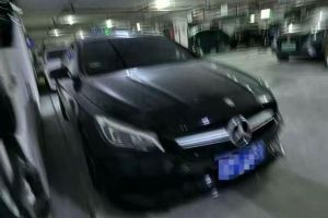 奔驰CLA级 奔驰 CLA 260 4MATIC