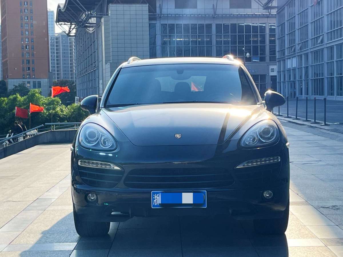 保時(shí)捷 Cayenne  2014款 Cayenne Platinum Edition 3.0T圖片