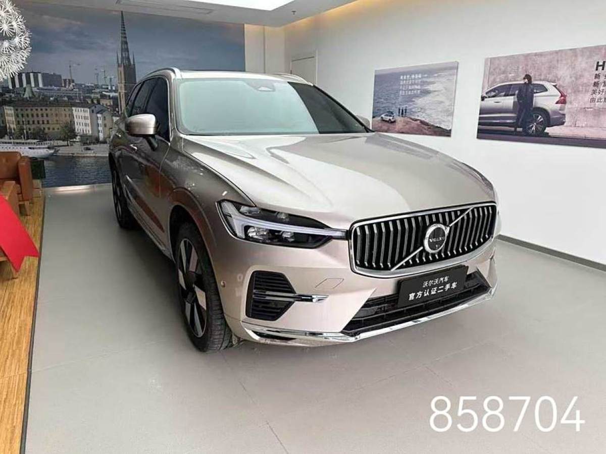 沃爾沃 XC60  2024款 B5 四驅(qū)智遠(yuǎn)豪華版圖片