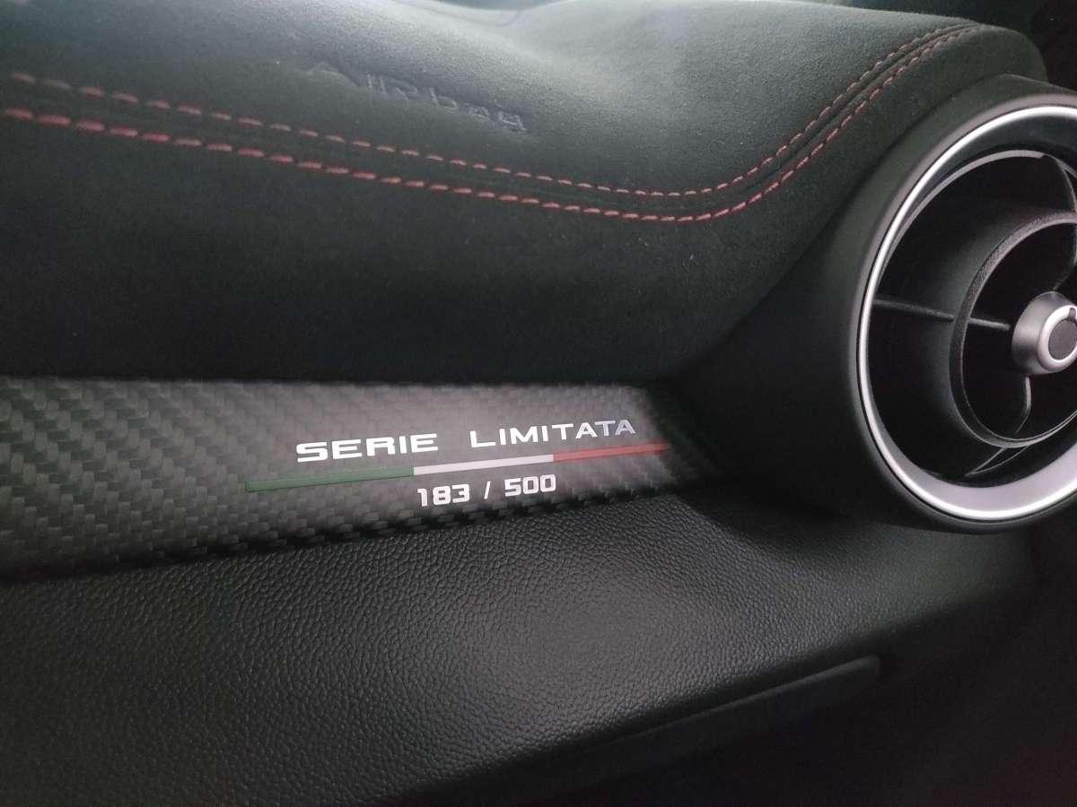阿尔法·罗密欧 Giulia  2021款 GTAm图片