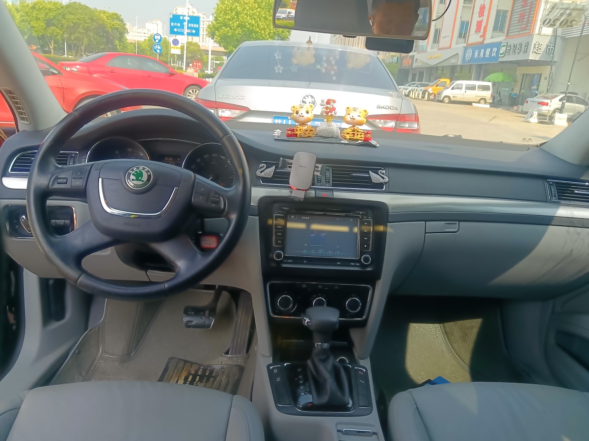 斯柯達(dá) 昊銳  2012款 1.8TSI 自動優(yōu)雅版圖片