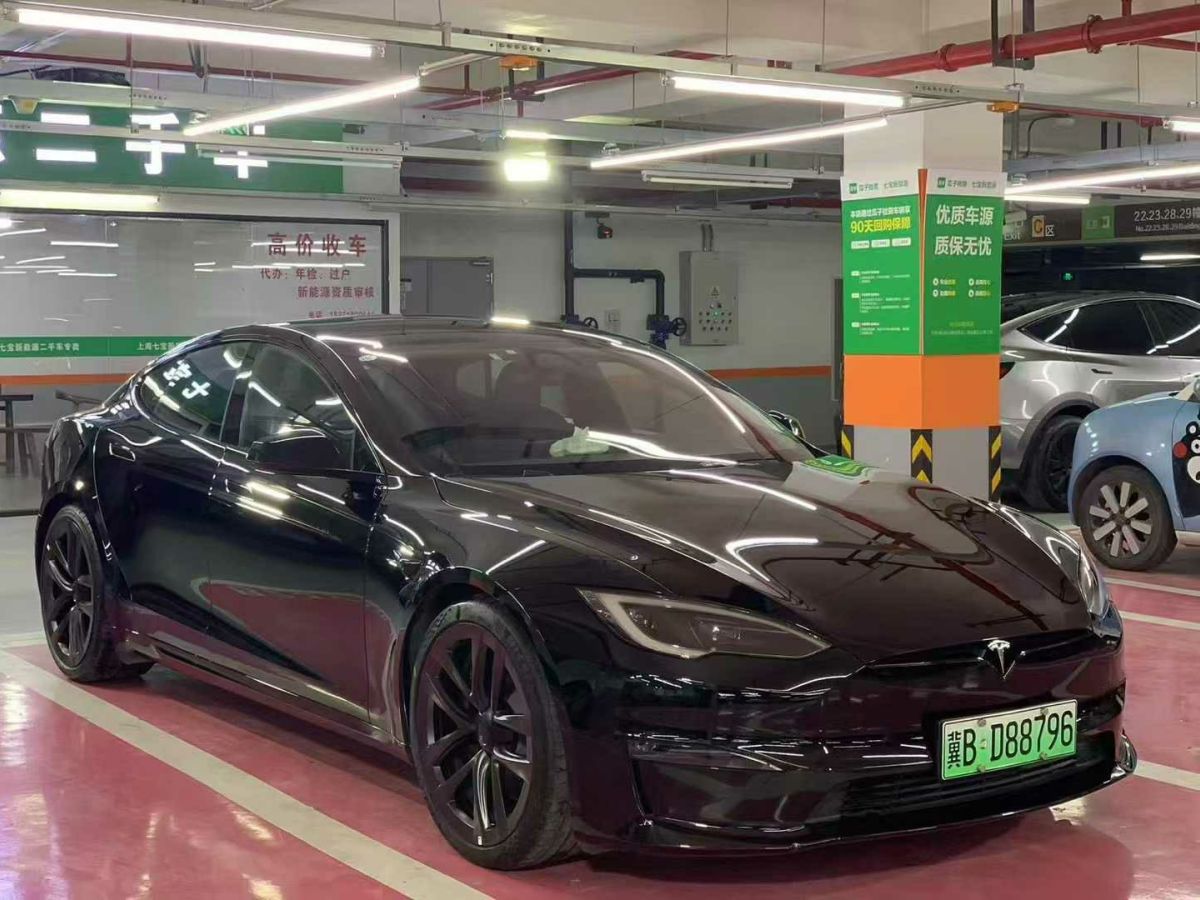 特斯拉 Model S  2023款 三電機(jī)全輪驅(qū)動(dòng) Plaid版圖片