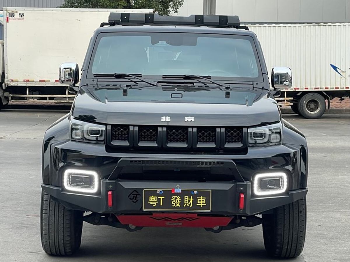 北京 BJ40  2020款 2.0T 自動(dòng)四驅(qū)城市獵人版至尊型圖片