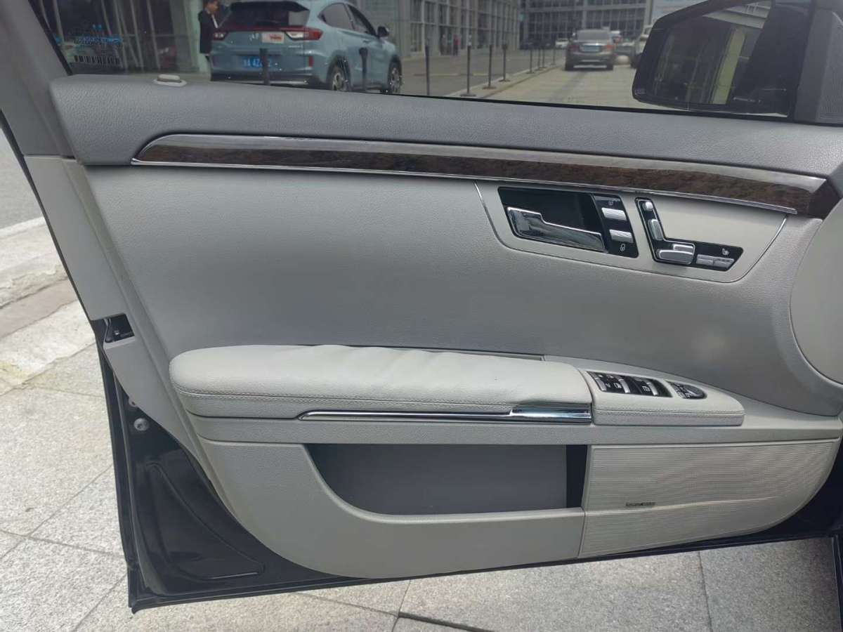 奔驰 奔驰S级  2012款 S 300 L 商务简配型图片
